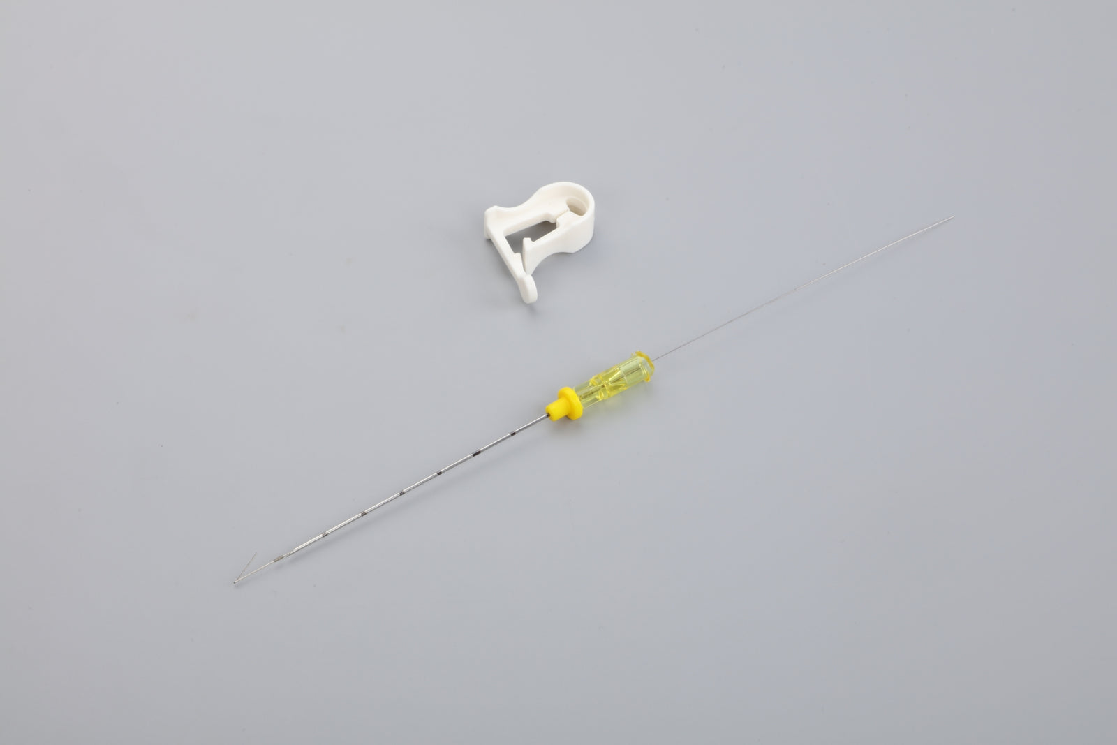 Harpons de localisation mammaire non repositionnable